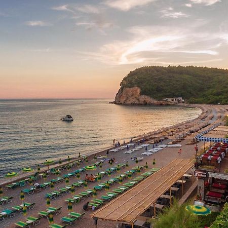 Hotel Savojo Petrovac 外观 照片