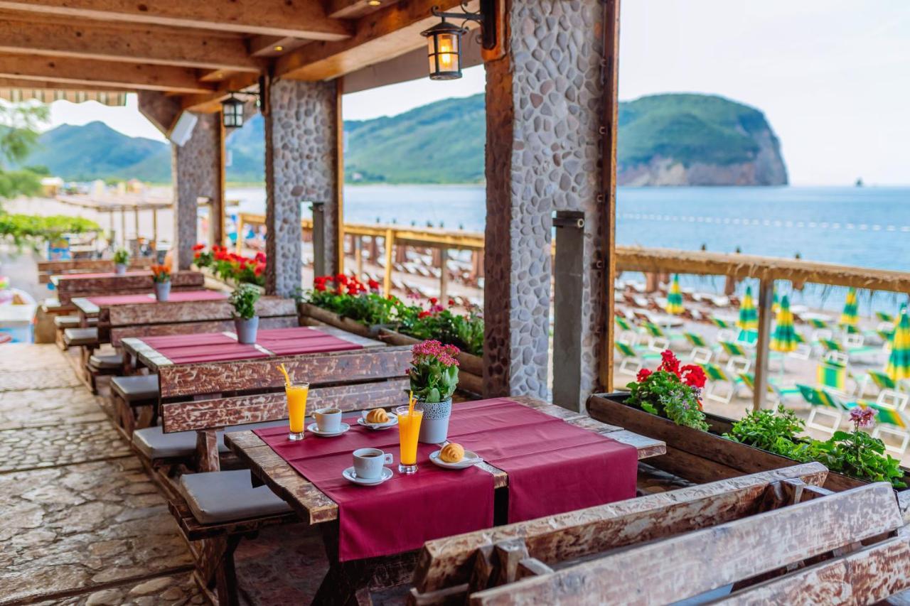 Hotel Savojo Petrovac 外观 照片