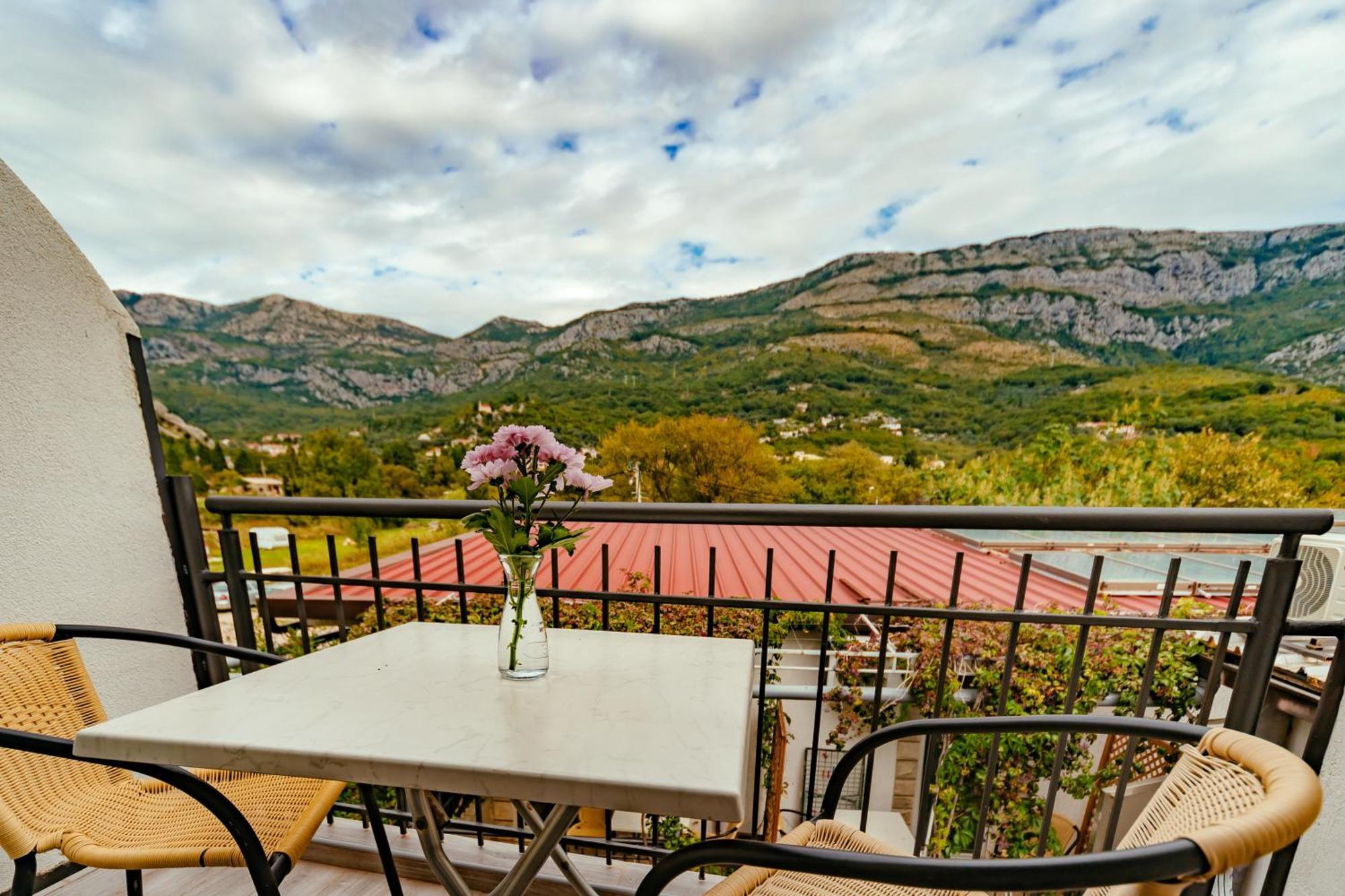 Hotel Savojo Petrovac 外观 照片