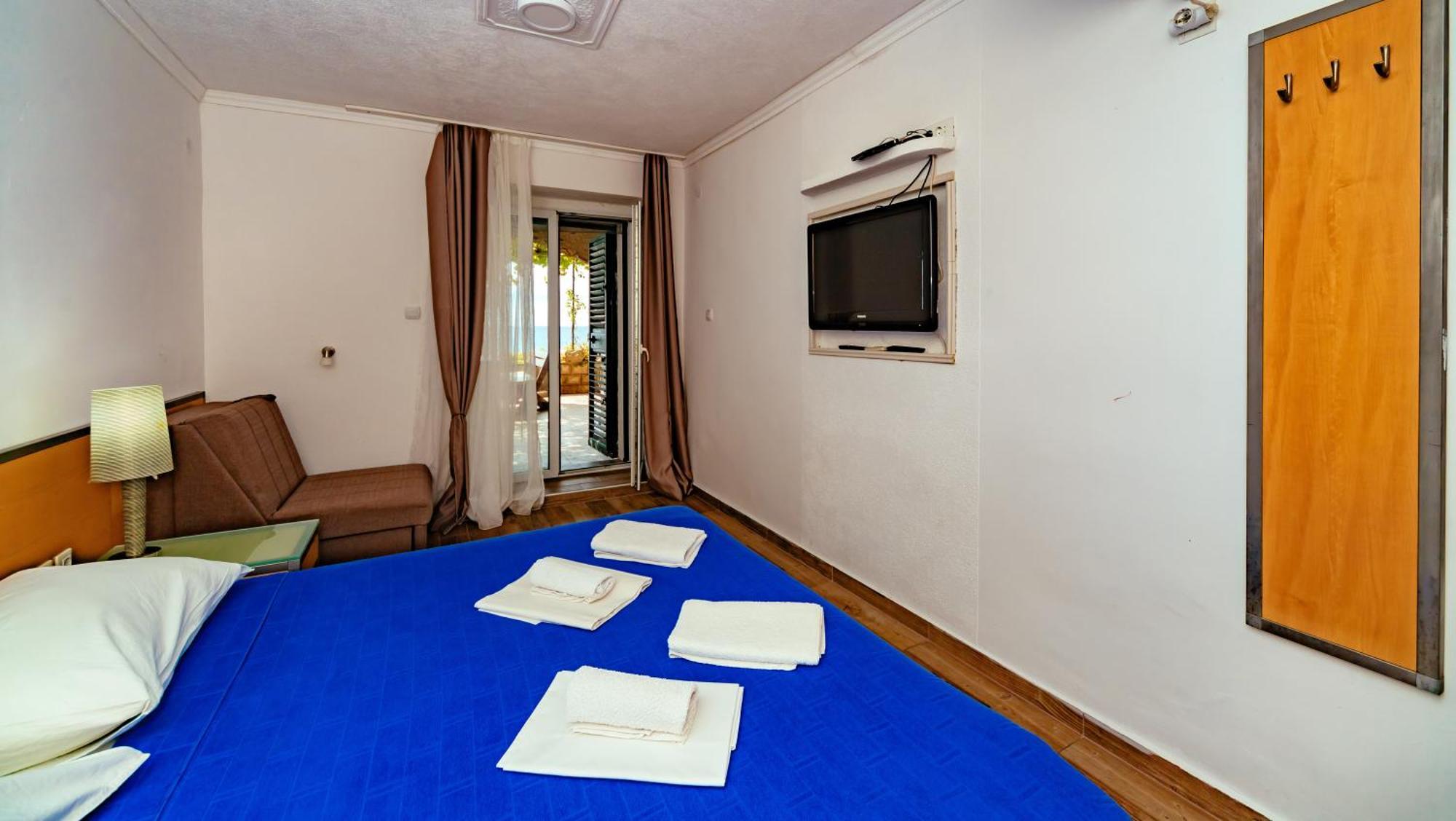 Hotel Savojo Petrovac 外观 照片
