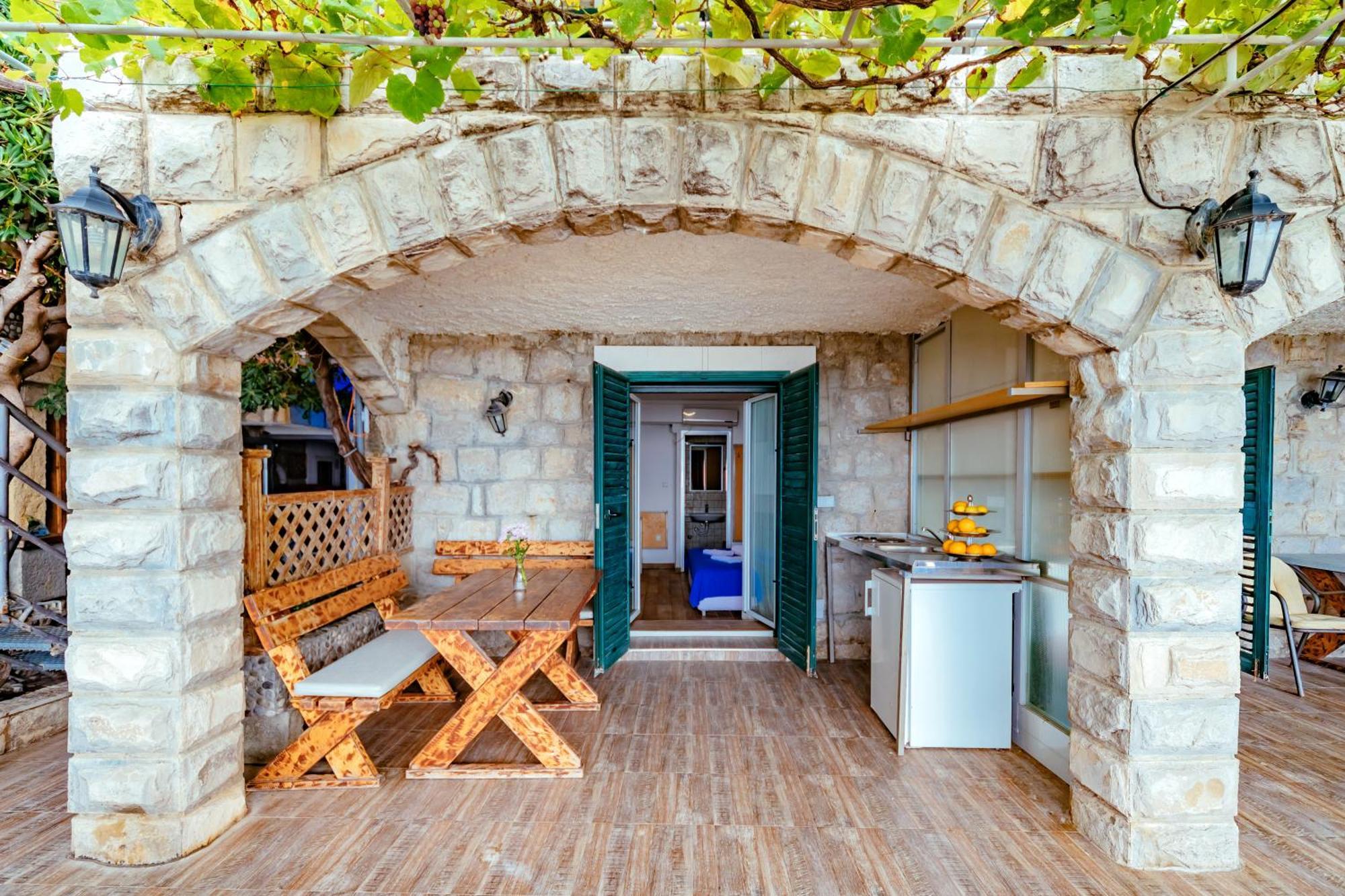 Hotel Savojo Petrovac 外观 照片