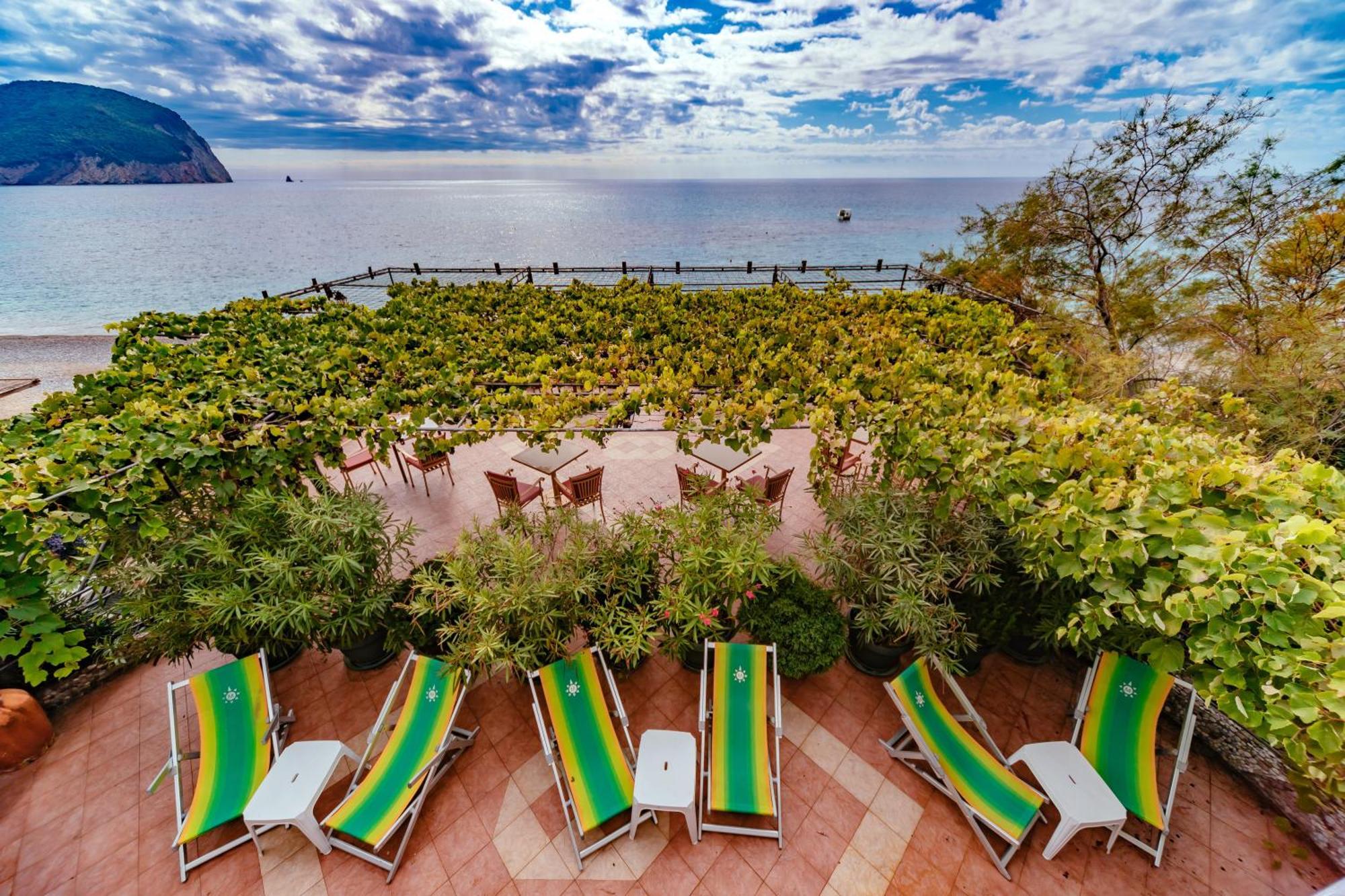 Hotel Savojo Petrovac 外观 照片