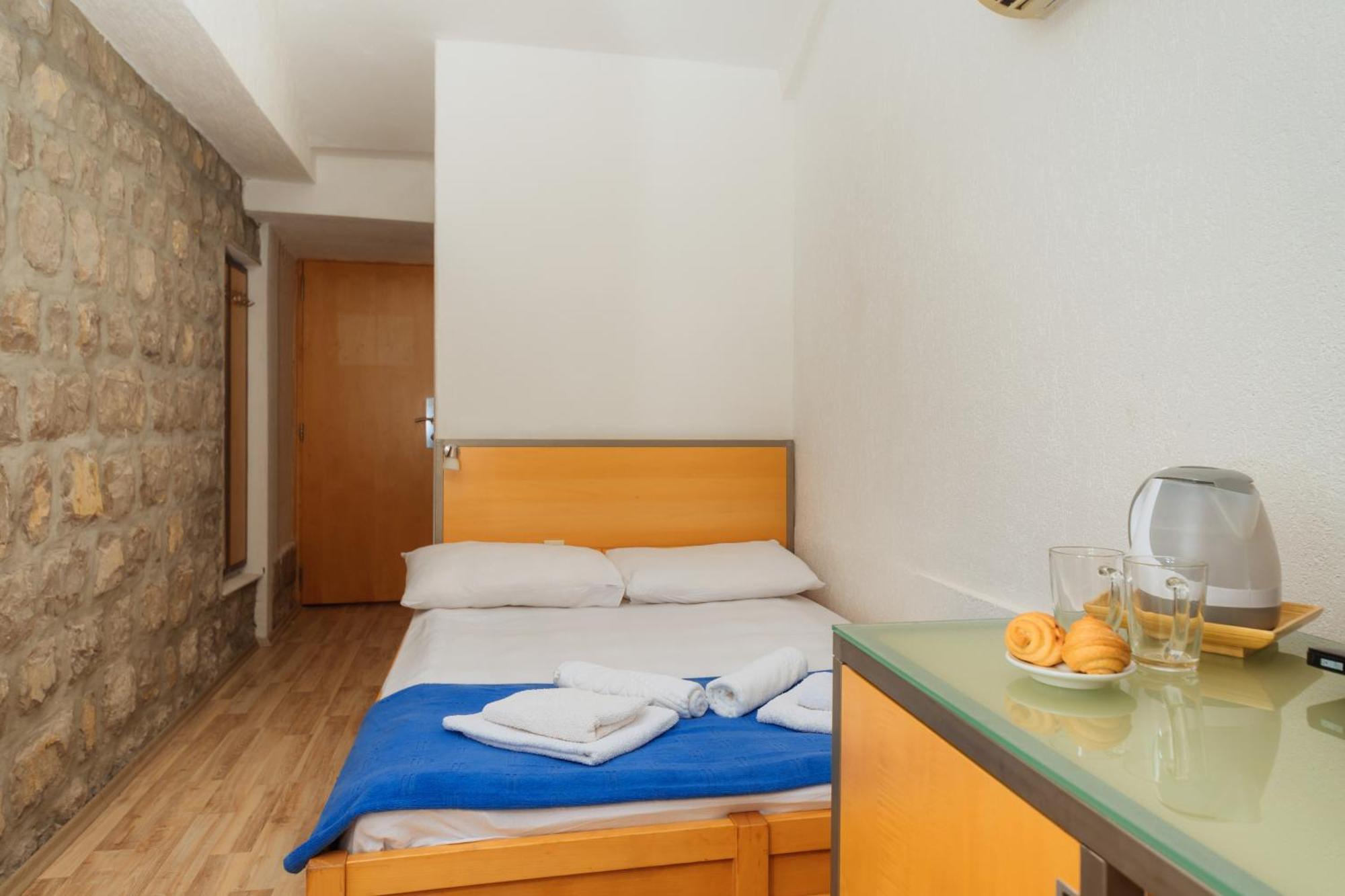 Hotel Savojo Petrovac 外观 照片