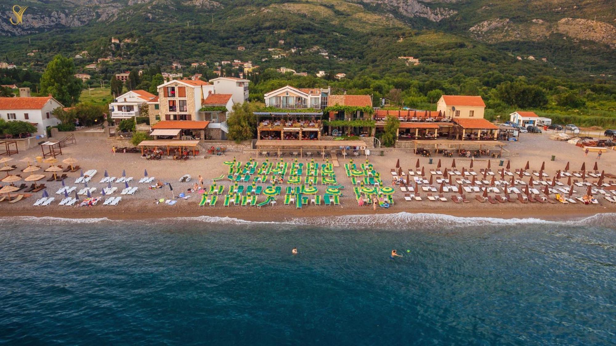Hotel Savojo Petrovac 外观 照片