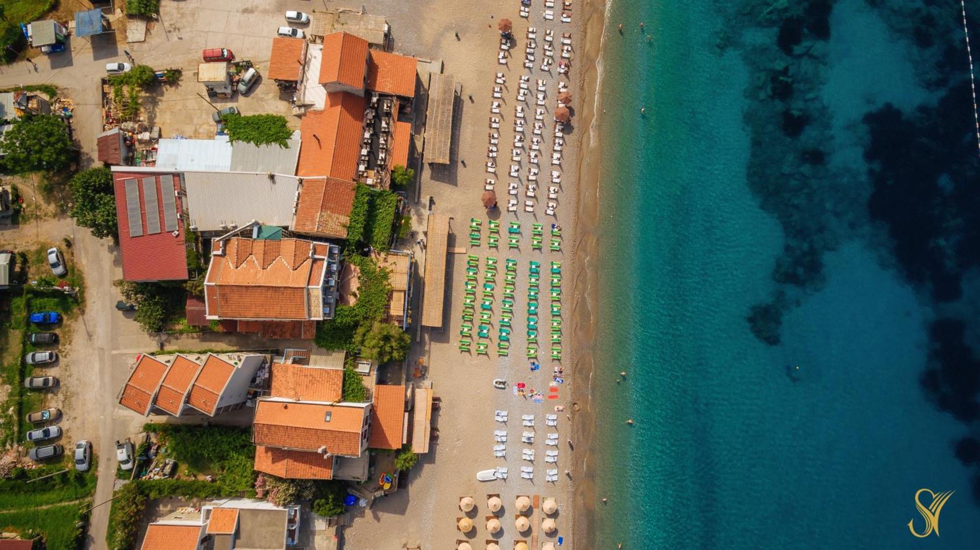 Hotel Savojo Petrovac 外观 照片